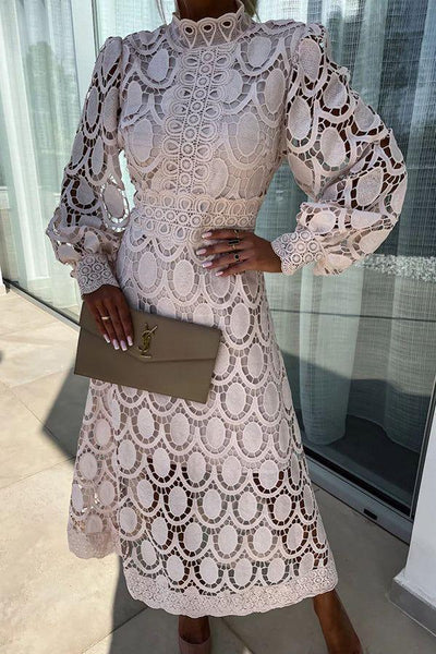 Robe élégante en dentelle