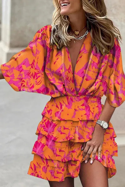 Mini-robe à volants et à volants